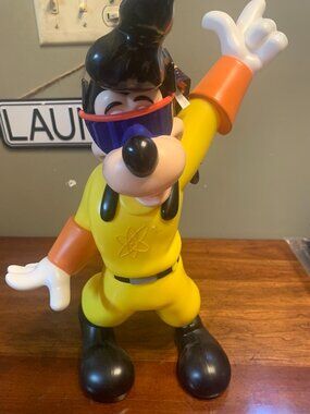 Disneyland Powerline Goofy Movie Max Popcorn Bucket 90's Night